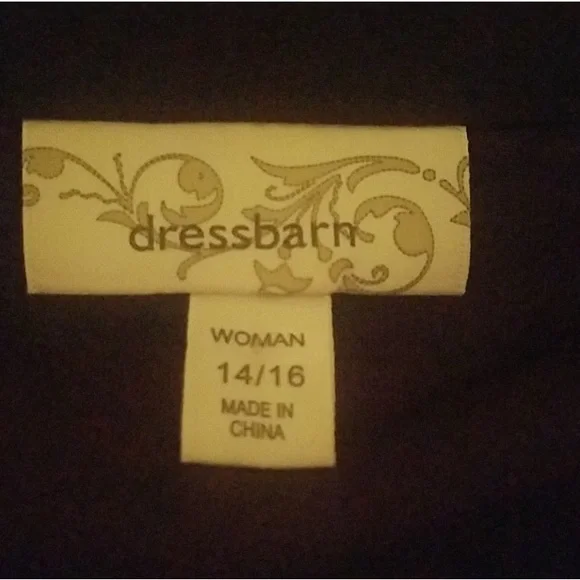 Dress Barn Women’s Sleeveless Top - Picture 6 of 8